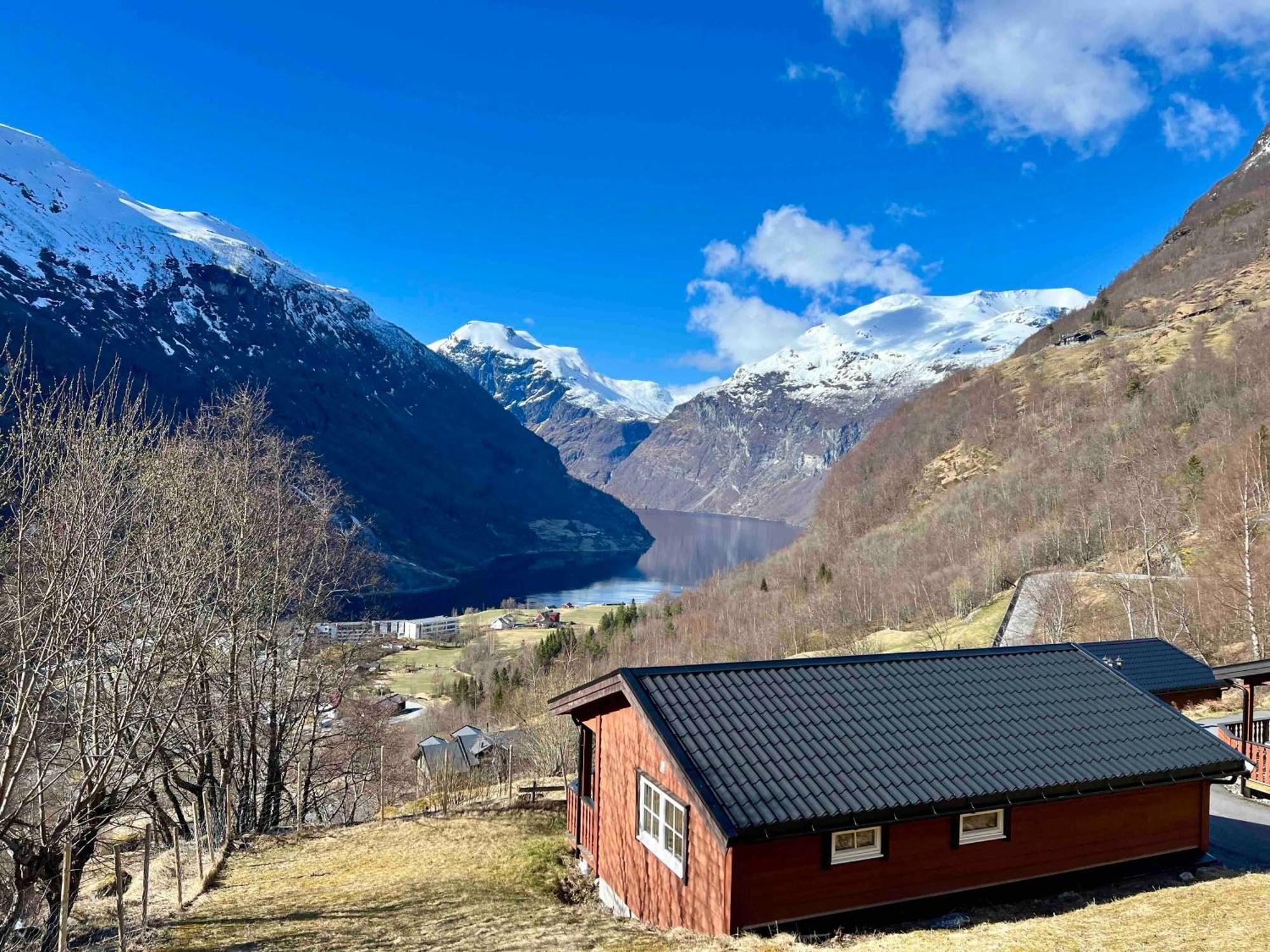 Fossen Accommodation Geiranger Eksteriør billede