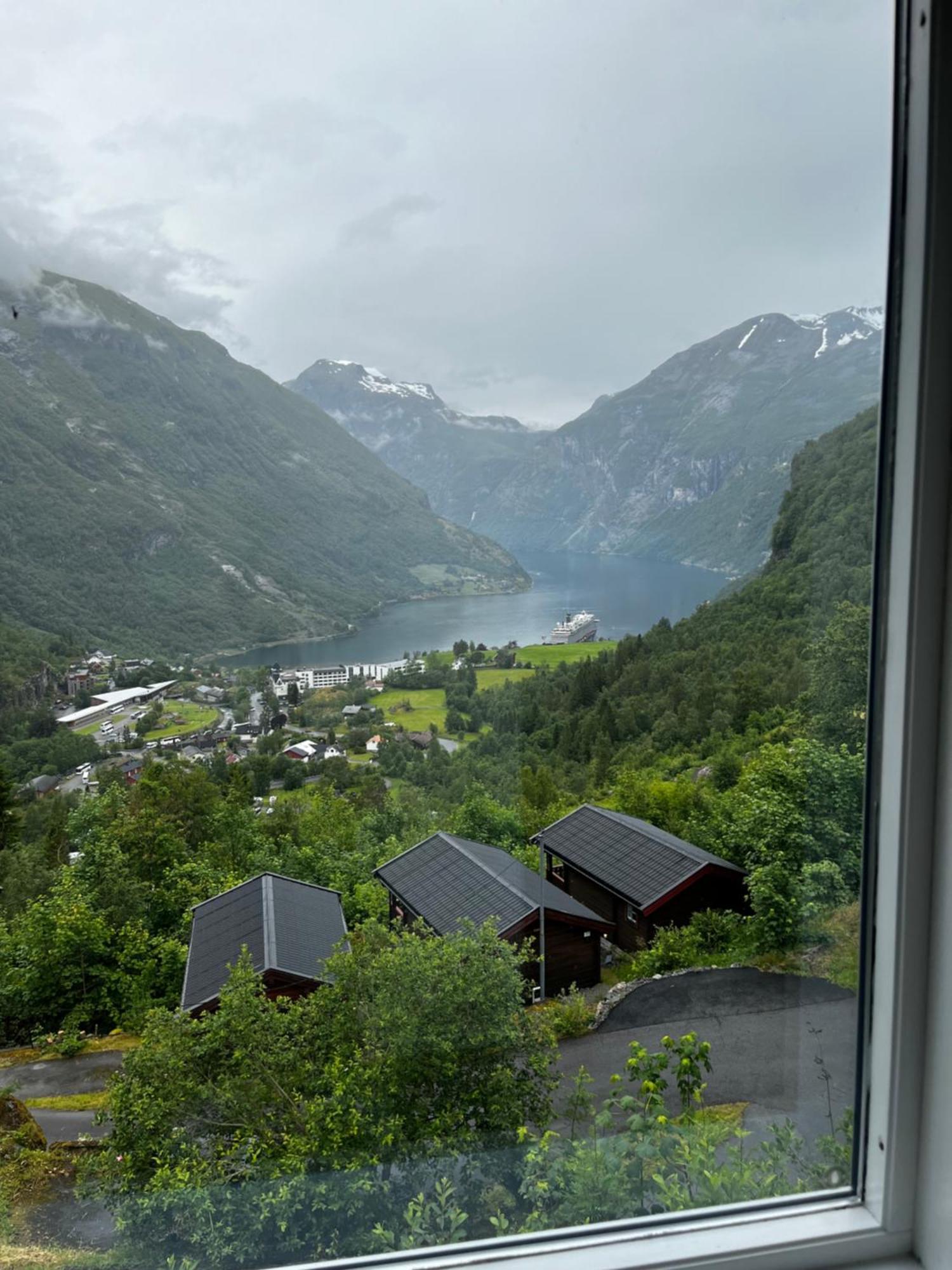 Fossen Accommodation Geiranger Værelse billede